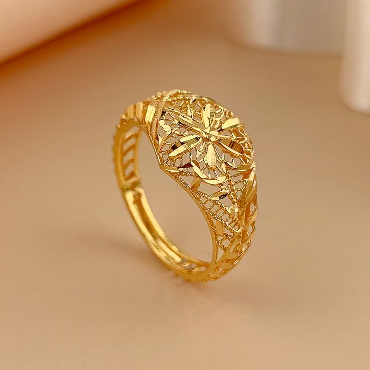 Classic Gold Ring